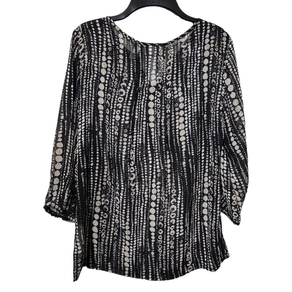 Chicos Black Polka Dot 3/4 Sleeve Blouse Notch Neck Pleated Front Size 0 Small